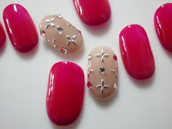 IMGP2050 modeles nail art chez mz tokyo faux ongles original